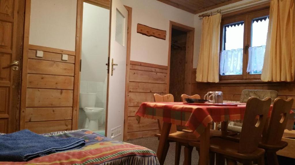 Camping Harenda Pokoje Goscinne I Domki Zakopane Kültér fotó