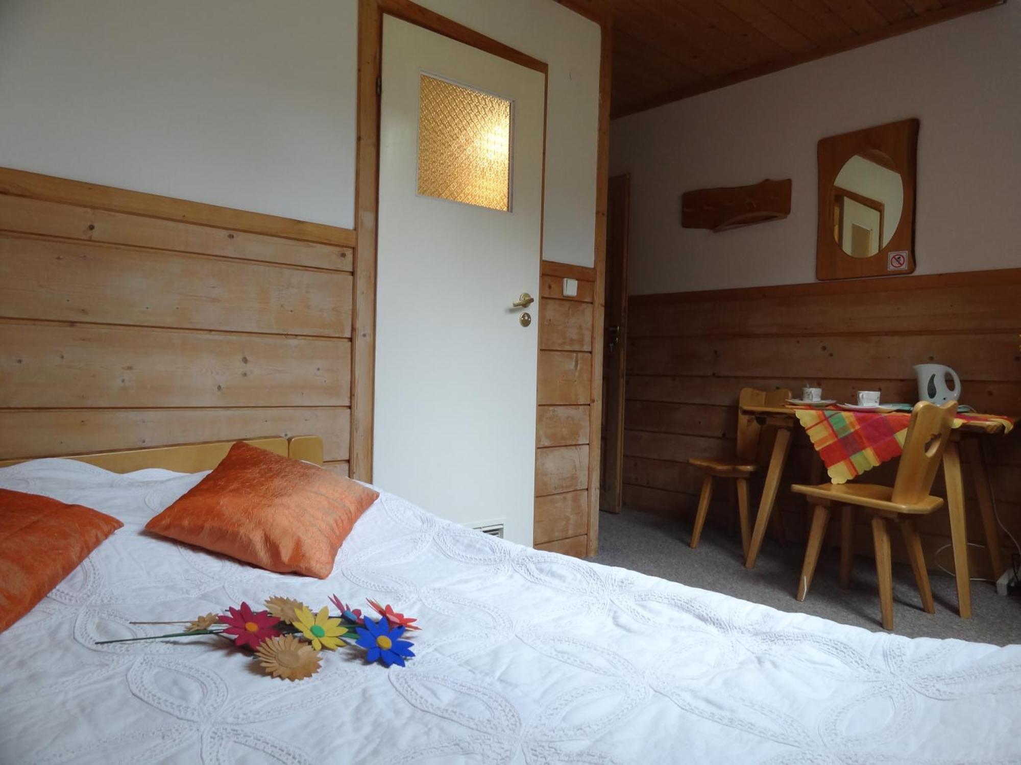 Camping Harenda Pokoje Goscinne I Domki Zakopane Kültér fotó