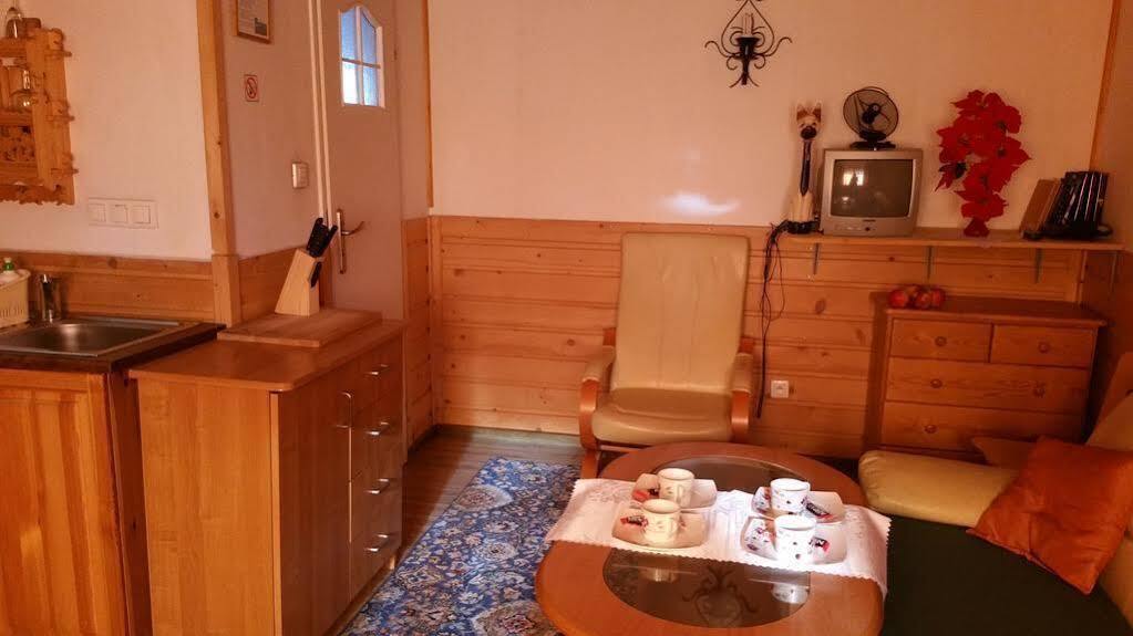 Camping Harenda Pokoje Goscinne I Domki Zakopane Kültér fotó